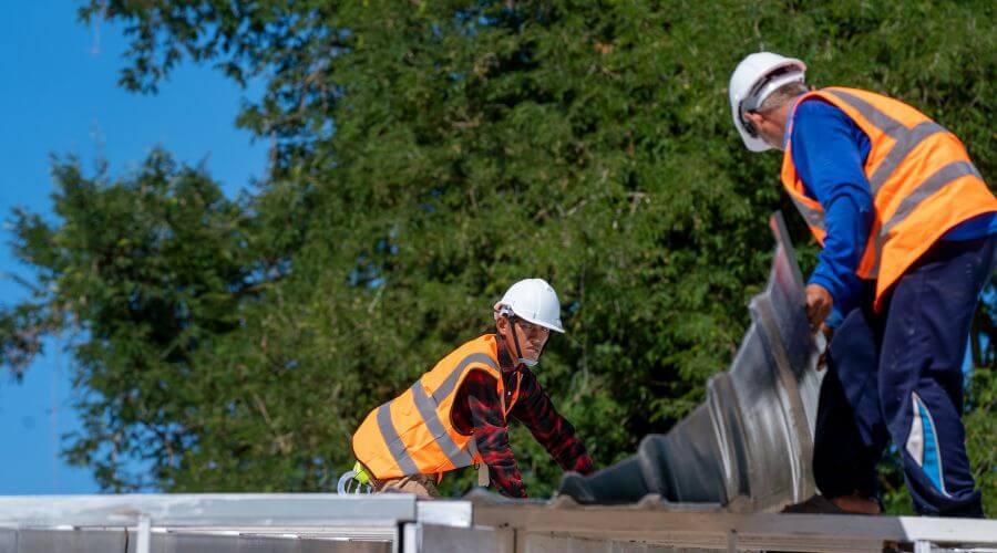 Expert Emergency Roof Repairs services in Lily, KY